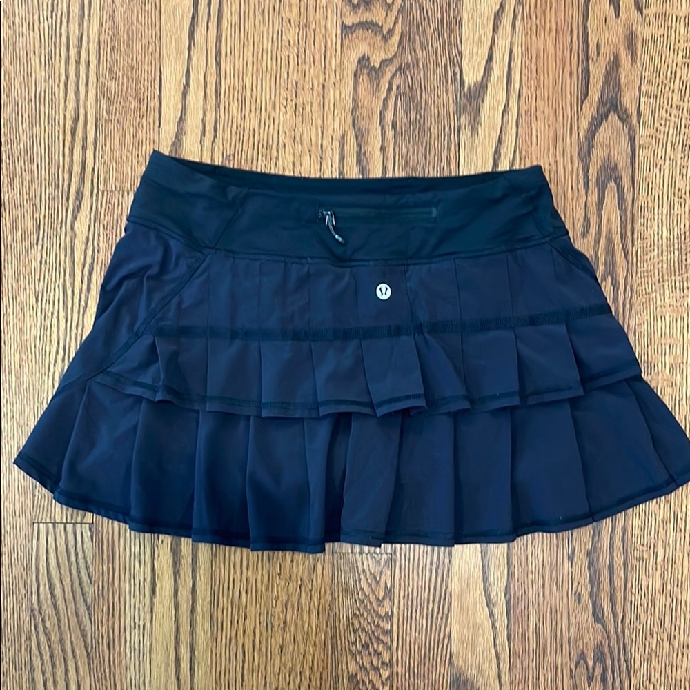 Lululemon Black Pleated Skirt